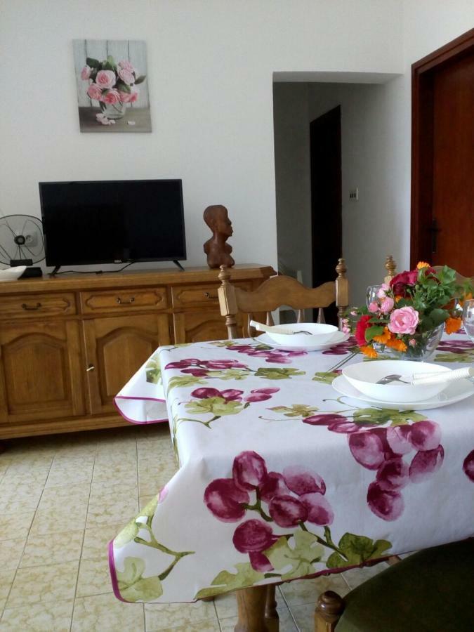 Apartman Knapic Koromačno Exteriör bild