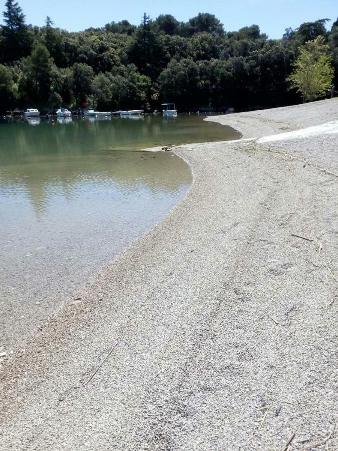 Apartman Knapic Koromačno Exteriör bild